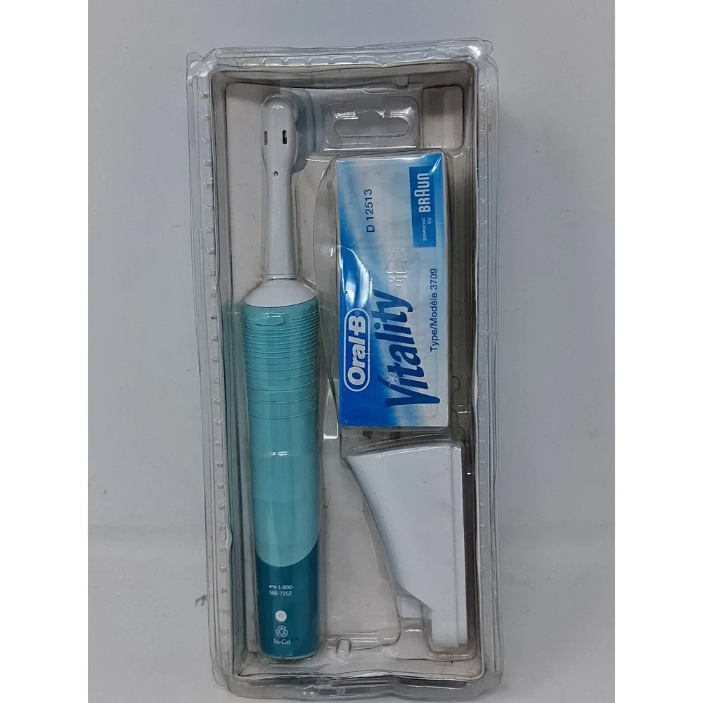NEW Oral-B Vitality Dual Clean Electric Power Toothbrush Braun SEALED D12513P